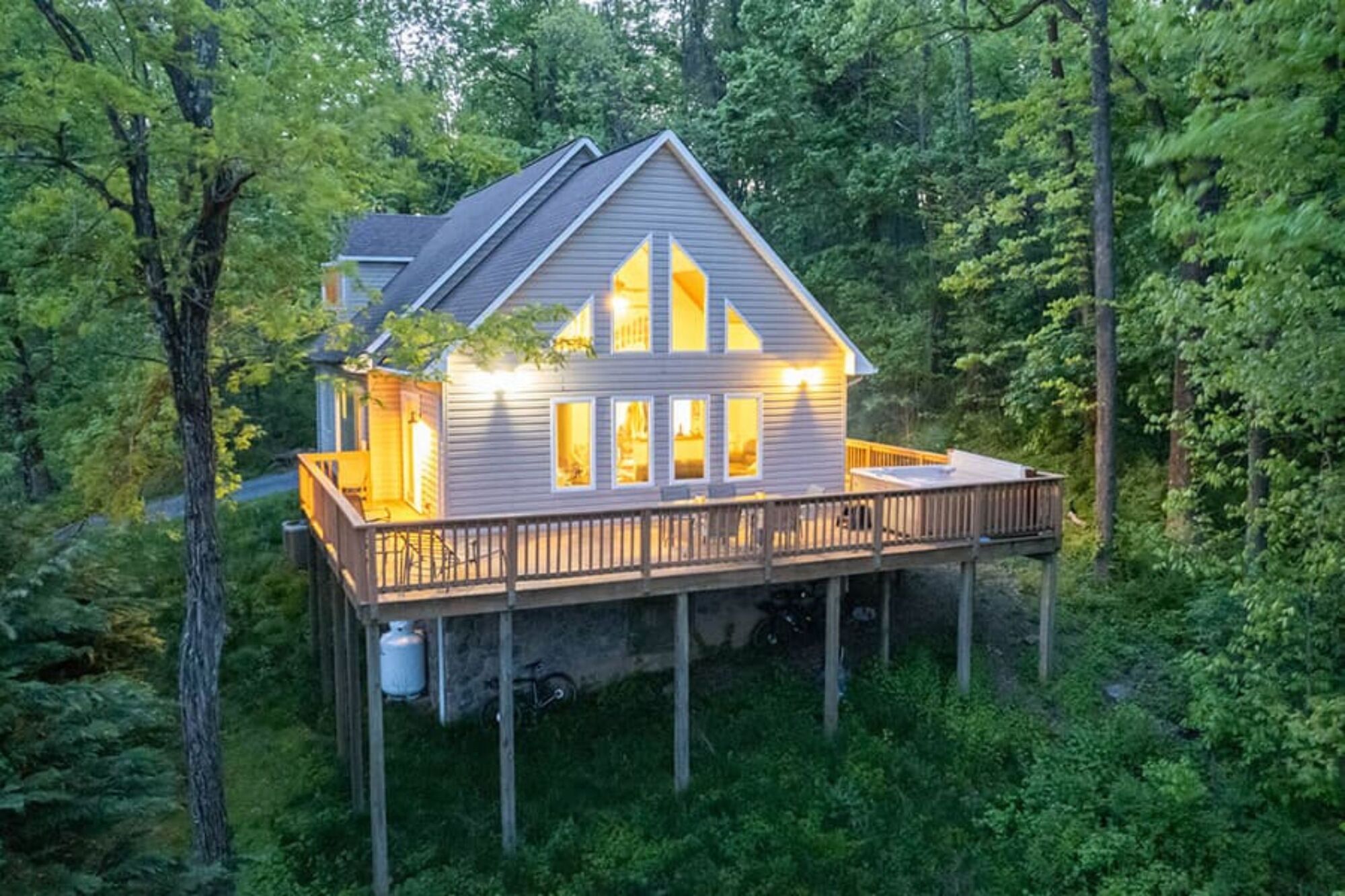 Ravens_Roost_Exterior