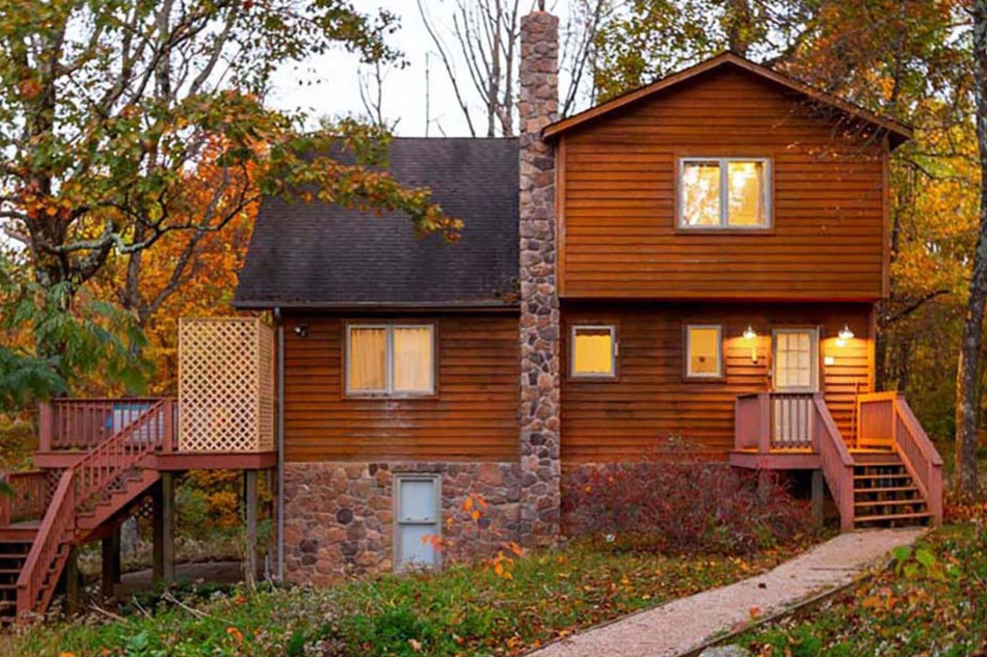 Sherando_Cabin_Exterior