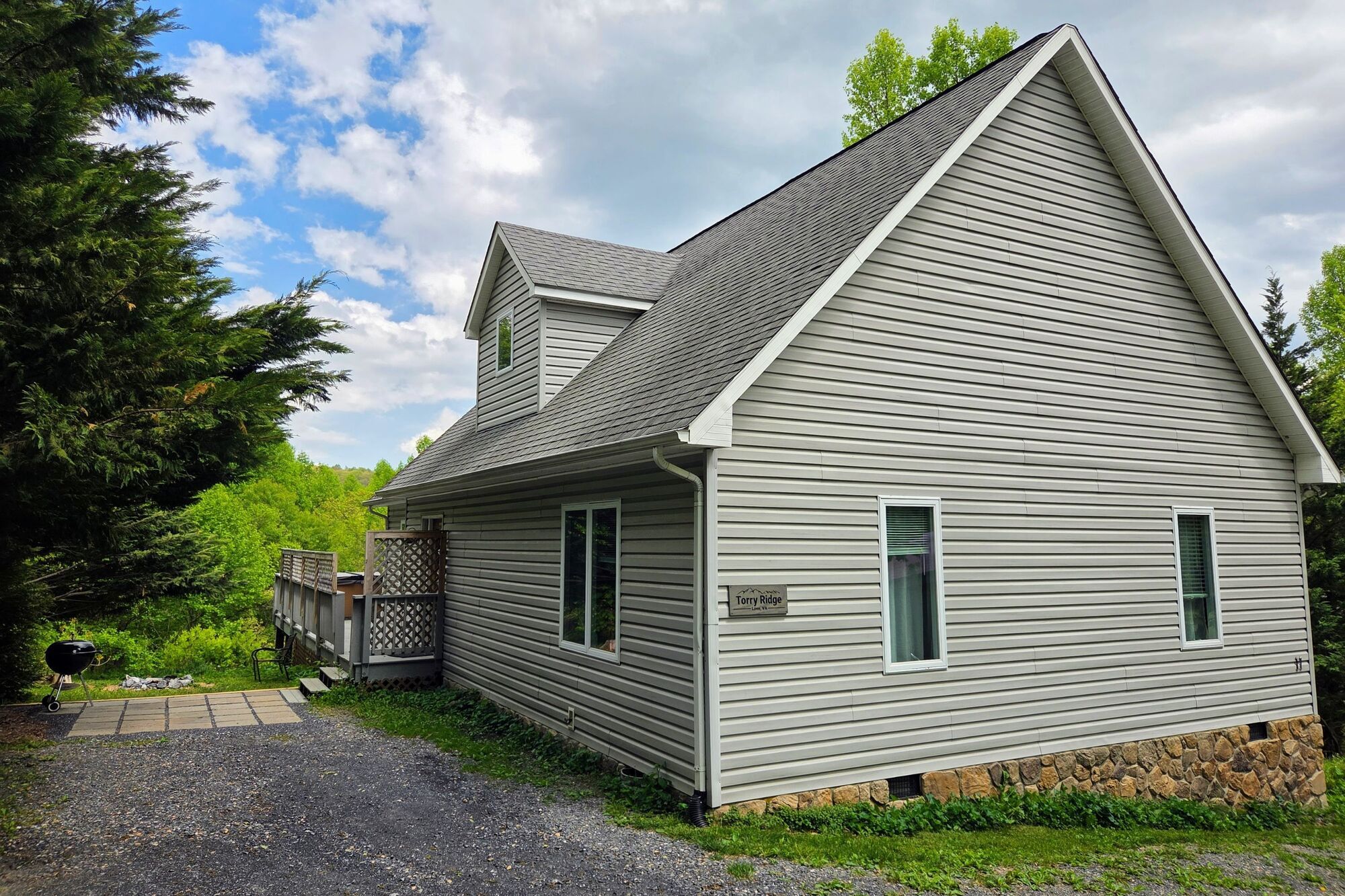 Torry20Ridge_Exterior