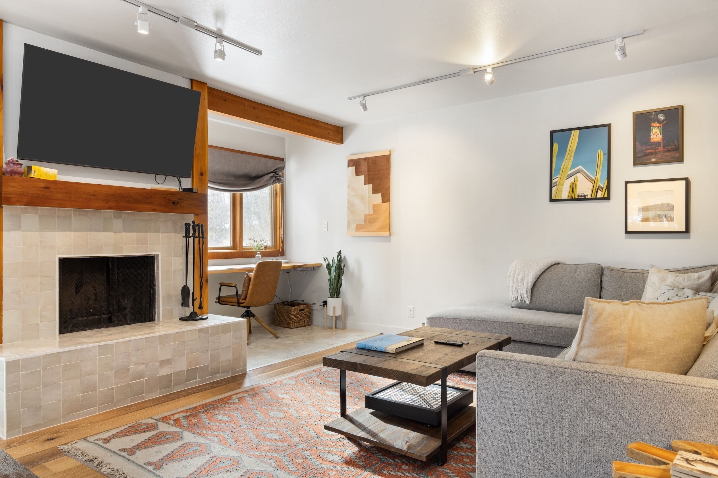 Smart-TV, Kamin