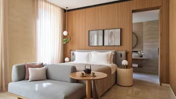 Superior Deluxe | Premium bedding, memory foam beds, minibar (free items), in-room safe