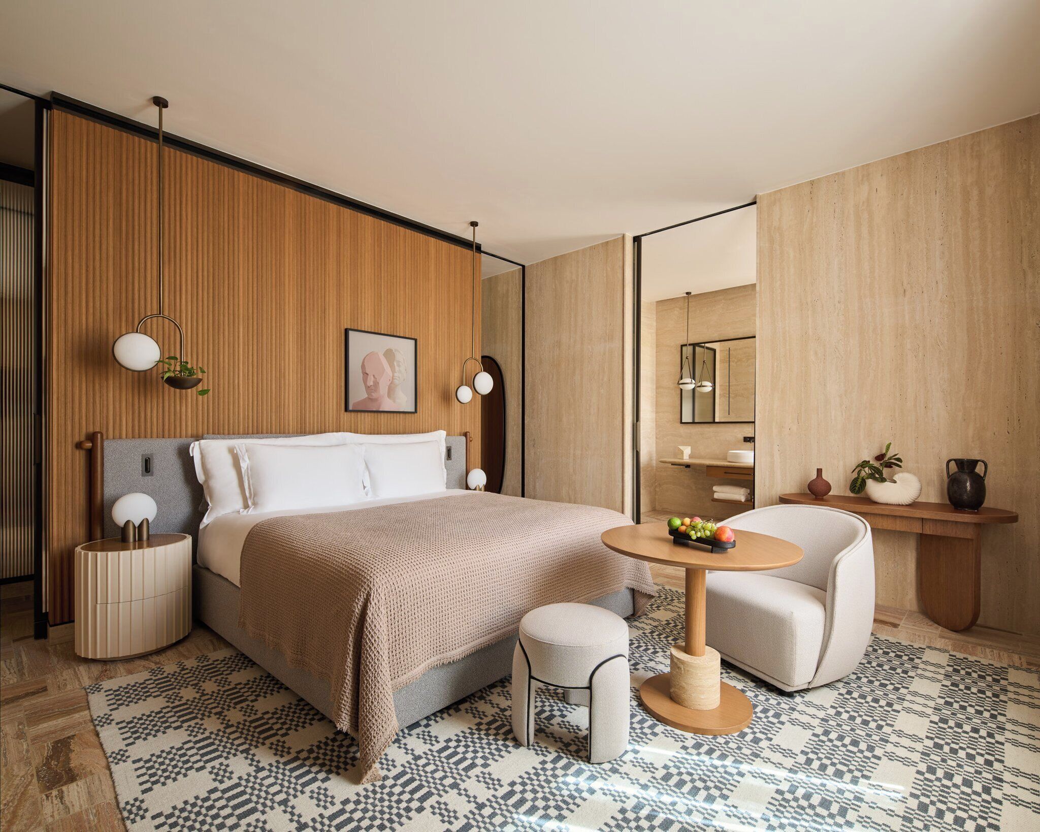 Lata Suite | Premium bedding, memory foam beds, minibar (free items), in-room safe