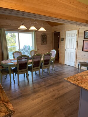 Dining - Private Beachfront Home (Green Turtle Cay)