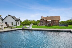 Piscine extérieure, piscine chauffée