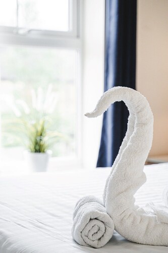 Snapos Apartments - Tudor Close