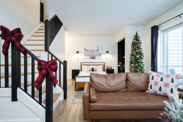 Holiday Decorations - December 1st - January 4th