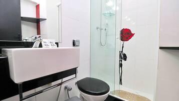 Family Apartment | Bathroom