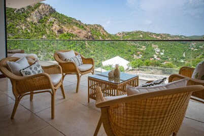 Sweet Hill Villa Alba