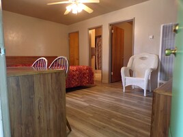 Decoración personalizada, muebles diferentes y wifi gratis 