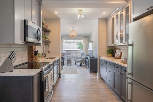 Farmhouse-Loft -48 Main Street, Lenox, MA