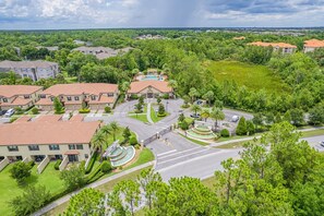 Exterior - 3BD Townhouse | Themed | 10 min to Disney l Gated Community (Davenport)