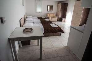 1 bedroom, desk, WiFi, bed sheets