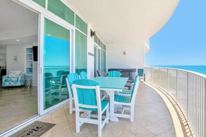 Outdoor dining - Luxury Beachfront 3BR · Sleeps 10 · Huge Balcony, Hot Tub, & Resort Amenities at Turquoise Place (Orange Beach)