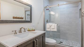 Bathtub, hair dryer, towels