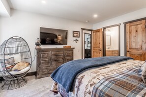 3 bedrooms, free WiFi, bed sheets - Horizons IV #156 New Luxurious Listing! Fully Remodeled 2 Bedroom Plus Loft 3 Full Bathroom Sleeps 8 (Mammoth Lakes)