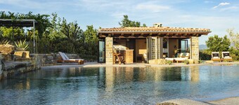 Luxurious Villa with a large Lagoon Pool with Waterfall and panoramic view for of up to 6 guests