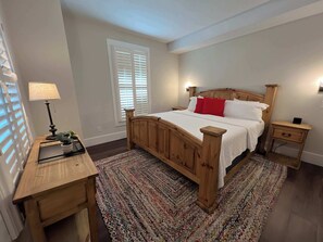 2 slaapkamers, een strijkplank/strijkijzer, wifi, beddengoed