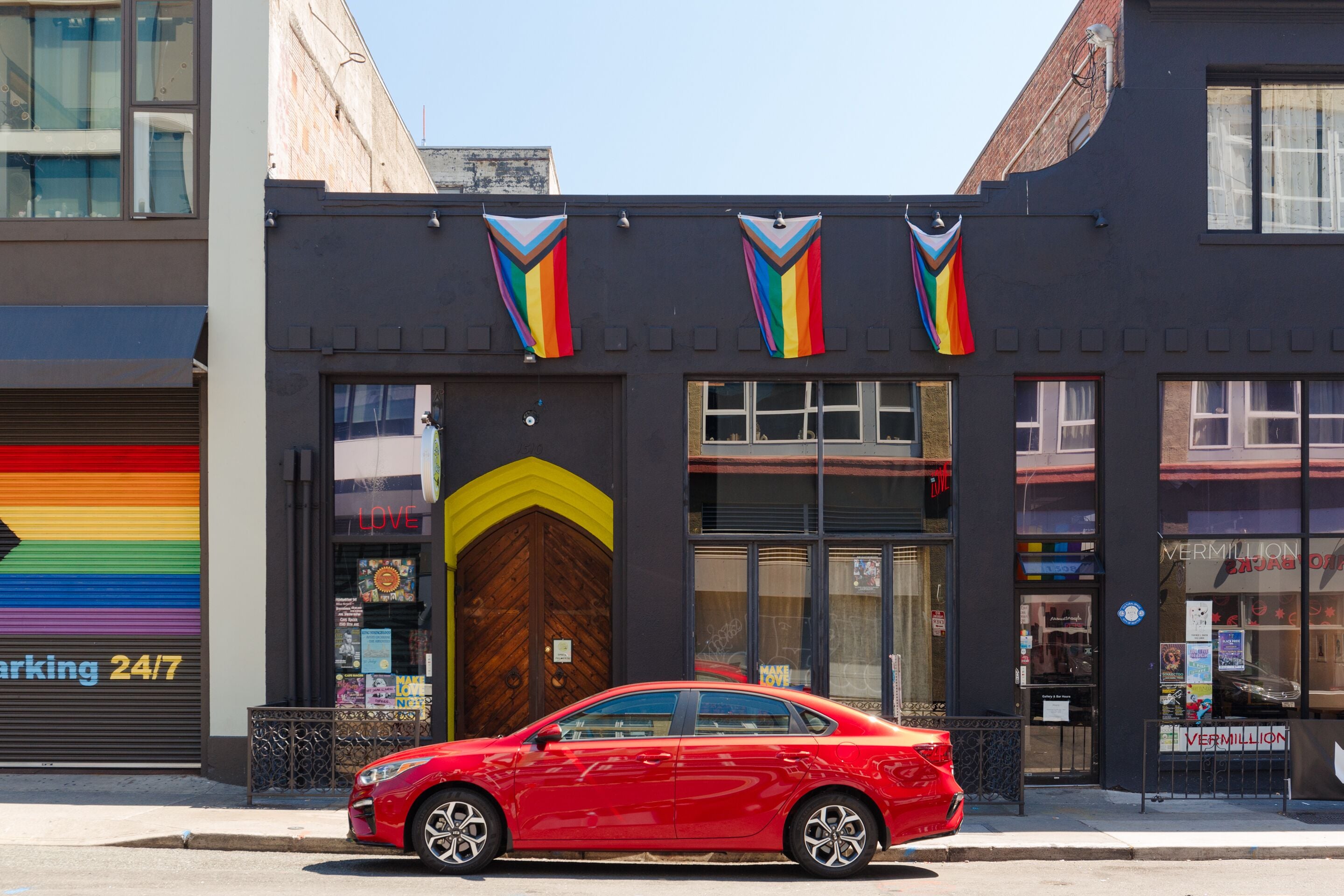 Pemandangan kota dari properti