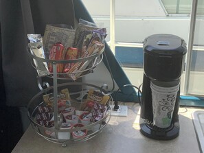Kaffee und/oder Kaffeemaschine