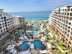 Outdoor pool - Villa la Valencia's spacious suites with a modern contemporary design. (San José del Cabo)