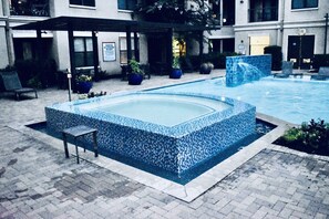 Pool - ⭐️ FLOWER-TREE STAY  (SELFIE-STATION) (The Woodlands)