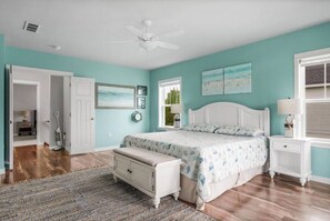 4 bedrooms, desk, iron/ironing board, travel crib