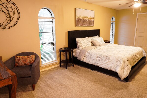 4 bedrooms, desk, iron/ironing board, WiFi