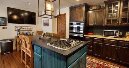 Spirit Bear Chalet: Your Home Away From Home in Angel Fire, NM