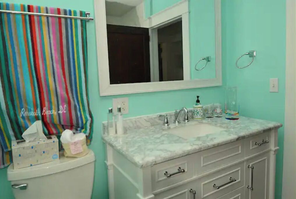 シャワー、石鹸、トイレットペーパー