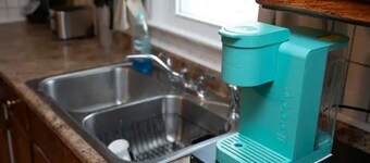 Cozy 2 bedroom home located minutes from downtown