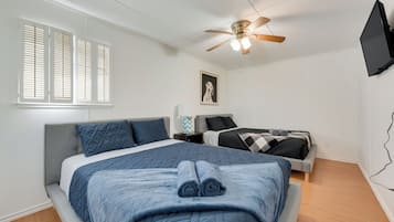 3 bedrooms, WiFi, bed sheets