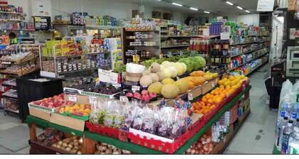 Austin Cove near subway, all shops, restaurants!