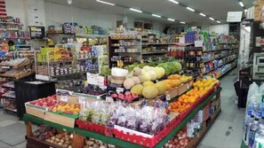 Unclassified image, 5 of 22, button - Austin Cove near subway, all shops, restaurants! (Queens)