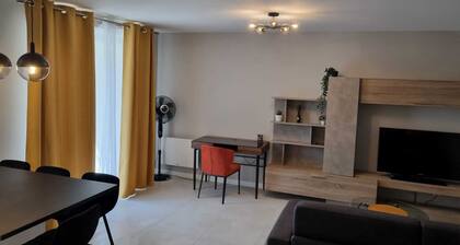 Le Monti, upscale apartment near airbus and 5 min from MEETT, and airport