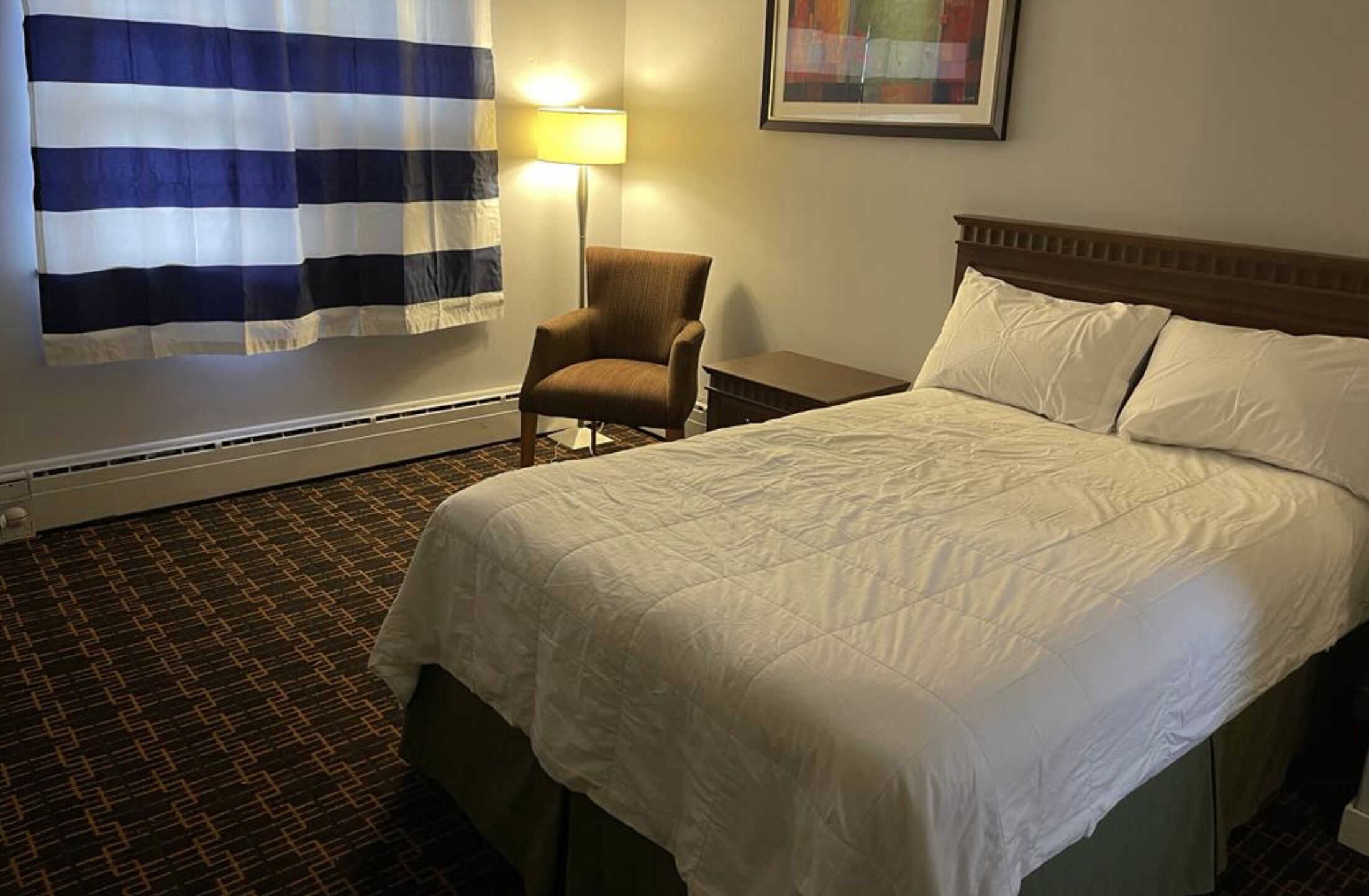 デラックス ダブルルーム | エジプト綿のシーツ、高級寝具、羽毛の掛け布団、セレクト コンフォート製ベッド