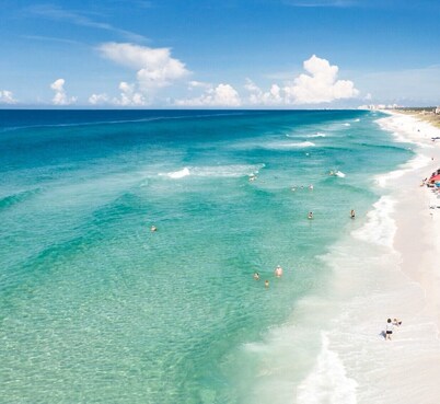 2 Bed condo on 30A! Pool Less than 1 Mile to the Beach!