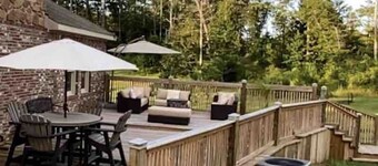 RV Living w/Pool @The House on the Hill