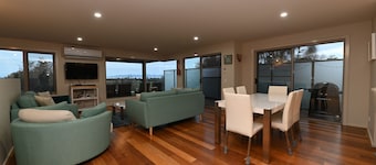 Luxury Waratah Bay Beach House with sweeping views of Wilsons Prom