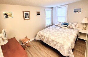 3 habitaciones, escritorio, tabla de planchar con plancha y wifi gratis 