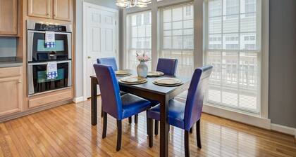 Stunning 4 bedroom townhouse 2 king suites.