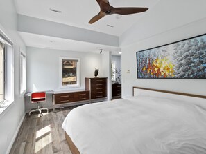 5 bedrooms, desk, iron/ironing board, travel cot