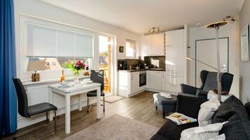 Télévision, chaîne hi-fi