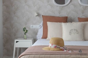 3 habitaciones, tabla de planchar con plancha, internet y ropa de cama 