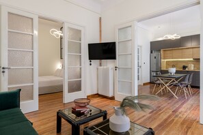 Interior - 3Bdr Modern Design & Bright Interiors in Plaka (Athens)