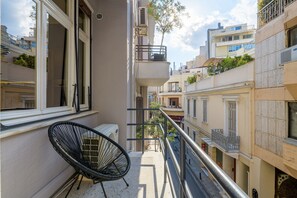 Property grounds - 3Bdr Modern Design & Bright Interiors in Plaka (Athens)