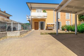 Exterior - Cosy apartment for 4 people with WIFI, TV and patio, close to Porto Recanati (Loreto)