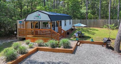 Secluded Tiny Home Only Minutes To ☀️ 🏝 Topsail Island, NC 🏝☀️
