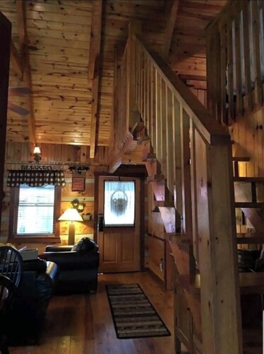 Cabin Close to Pigeon Forge in Echota Resort