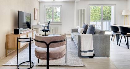 Roomy Dietikon 3.5 Room w/ Storage, 1 min to Market, by Blueground