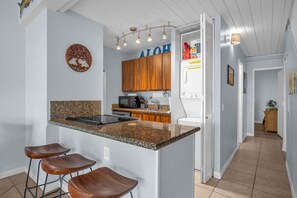 Fridge, microwave, oven, stovetop - Bright and Cheery Maui Vista 2 BR/2BA   MV2420 (Kihei)